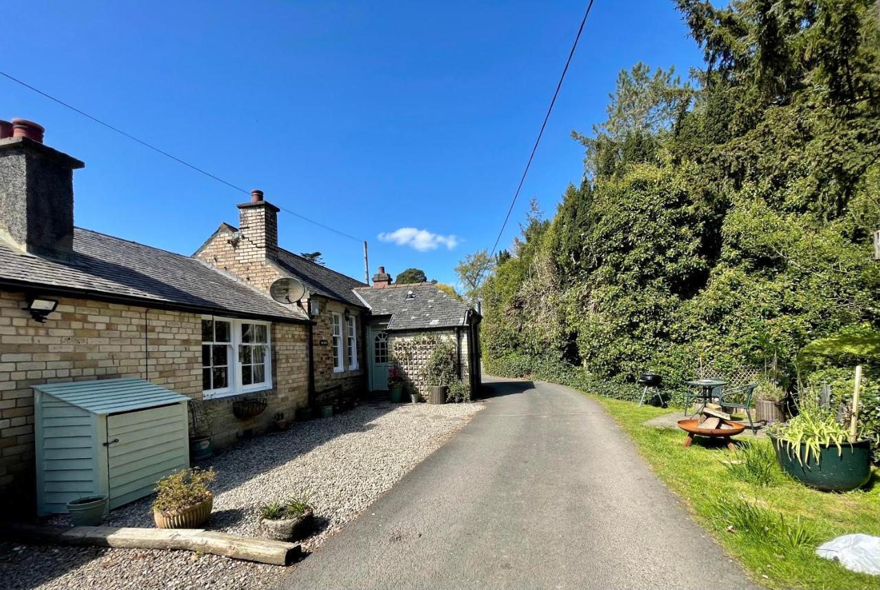 Carnell Country Estate & Holiday Cottages In Ayrshire Hurlford المظهر الخارجي الصورة